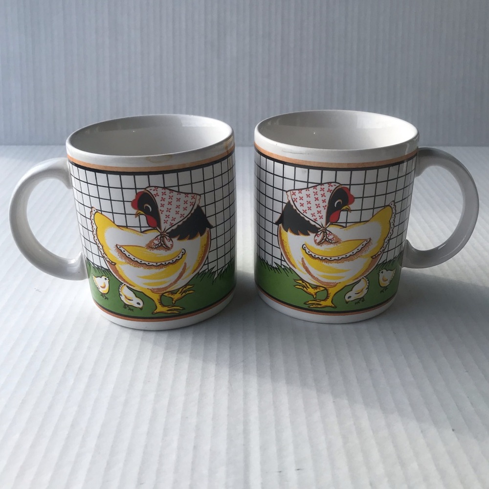 Set of 2 Vintage Coffee Mugs By Interpur “Barnyard”Hen Wearing Bandana &…